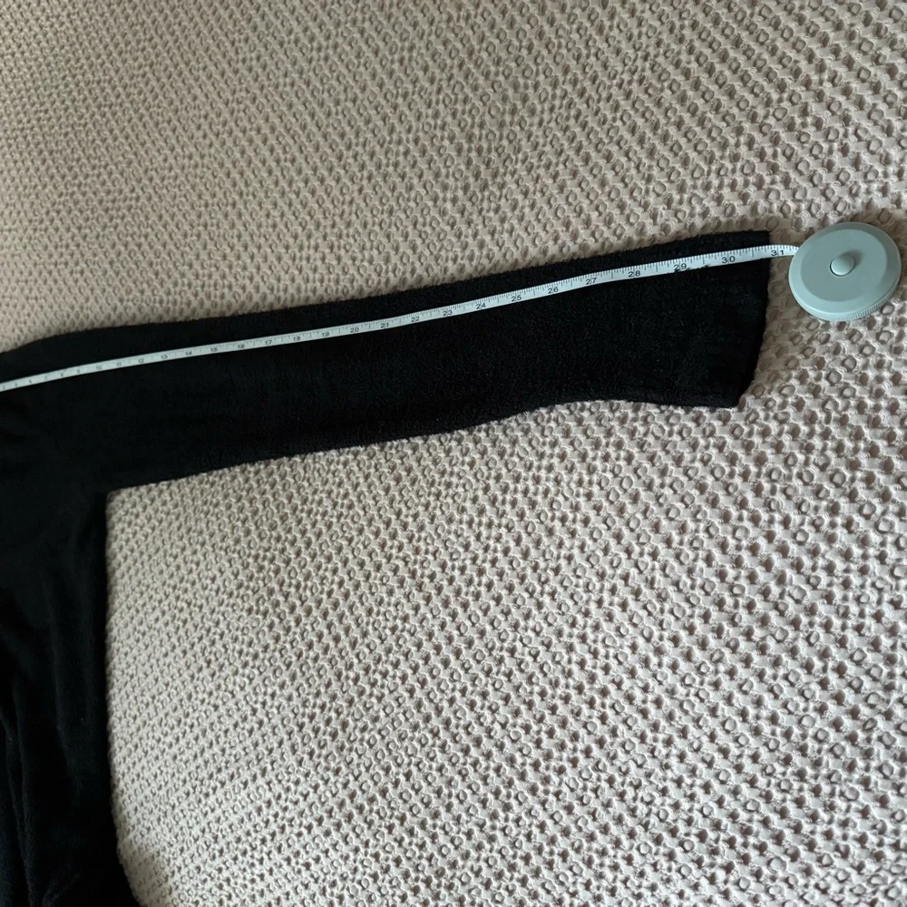 Barefoot Dreams CozyChic Lite Circle Cardigan – Black (XS/S) - Picture 7 of 9